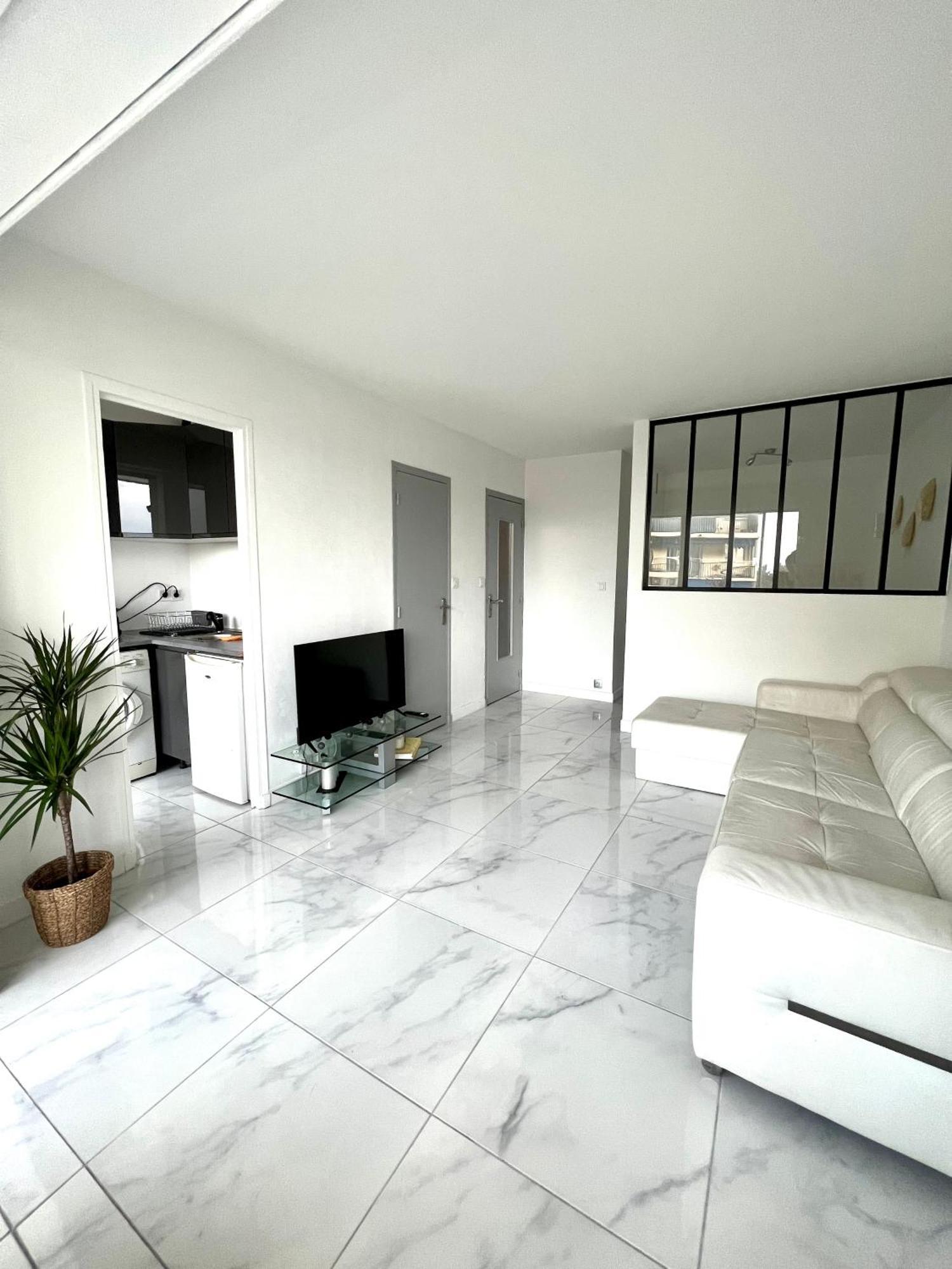 Studio 4 Couchages A 12 Min De La Plage A Pied Avec Wifi, Le Parking Est En Option Antibes Ngoại thất bức ảnh