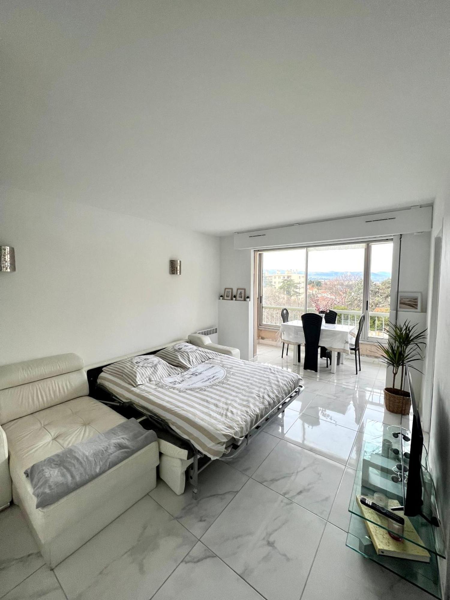 Studio 4 Couchages A 12 Min De La Plage A Pied Avec Wifi, Le Parking Est En Option Antibes Ngoại thất bức ảnh
