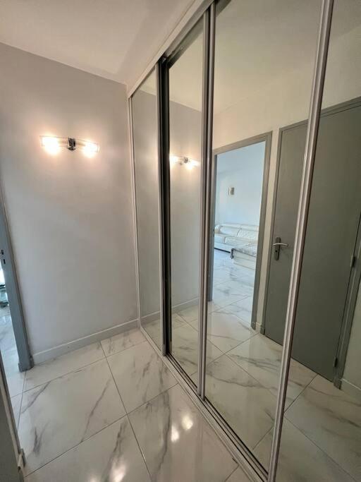 Studio 4 Couchages A 12 Min De La Plage A Pied Avec Wifi, Le Parking Est En Option Antibes Ngoại thất bức ảnh