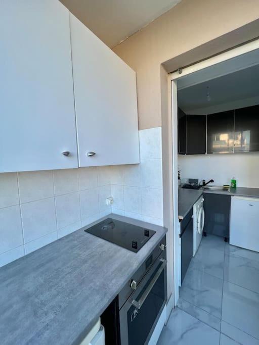 Studio 4 Couchages A 12 Min De La Plage A Pied Avec Wifi, Le Parking Est En Option Antibes Ngoại thất bức ảnh