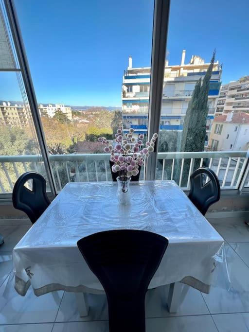 Studio 4 Couchages A 12 Min De La Plage A Pied Avec Wifi, Le Parking Est En Option Antibes Ngoại thất bức ảnh